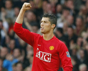 Der ambitionierte Wiederaufbauplan des spanischen Fu?ballklubs Real Madrid erzielt einen gl?nzenden Fortschritt: mit 94 Millionen Euro bekommt er den portugiesischen Superstar Cristiano Ronaldo aus dem englischen Klub Manchester United.
