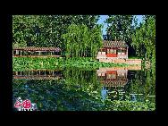 Der Sommerpalast im Westen der Stadt Beijing weist eine besondere Sehenswürdigkeit im Westen des Kunming-Sees auf: Die 'Szene der Feldbestellung und des Webens'. (Fotos von Jia Wenlong)
