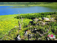 Die schöne Landschaft von dem Woniu-See
