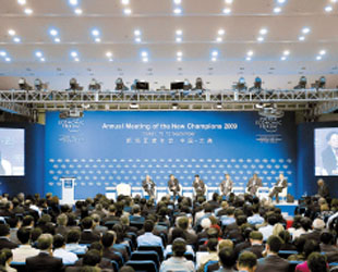 Am Samstag ist das dritte Davos-Sommerforum 2009 im Rahmen des Weltwirtschaftsforums in der nordostchinesischen Küstenstadt Dalian zu Ende gegangen.