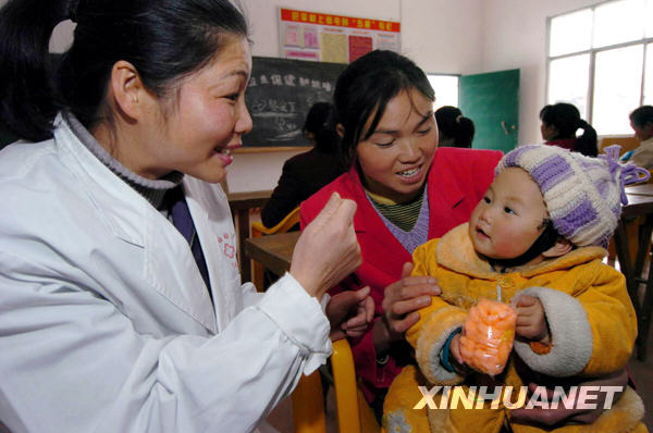 Demographen und Wissenschaftler weltweit haben Chinas Familienplanungspolitik der vergangenen 30 Jahre gelobt. Sie habe zur Verringerung des Weltbevölkerungswachstums beigetragen.