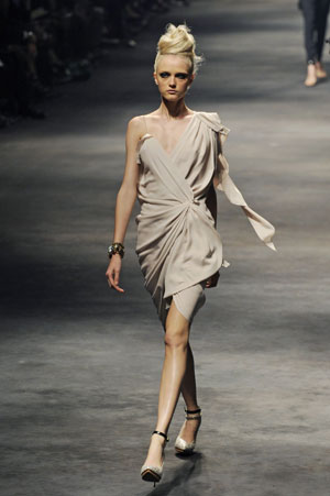 A model presents a creation by designer Alber Elbaz for French fashion house Lanvin as part of his Spring/Summer 2010 collection during Paris Fashion Week October 2, 2009.