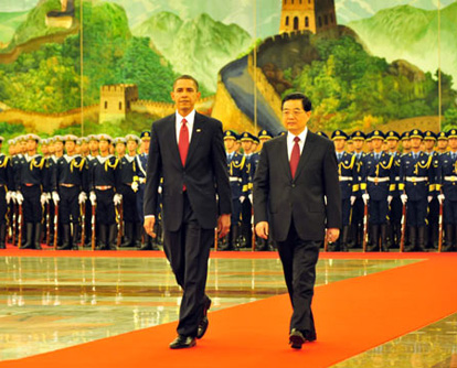 Der chinesische Staatspräsident Hu Jintao hat am Dienstagvormittag in der Großen Halle des Volkes in Beijing US-Präsident Barack Obama zu einem Gespräch empfangen.
