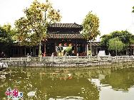 Der Turms des Gelben Kranich liegt in Sheshan(Schlangenberg) in Wuhan, Provinz Hubei. Er genießt den Ruf, die 'schönste Ansicht unter dem Himmel' zu sein. Er ist einer der bekanntesten Türme südlich des Yangtses. [Fotos von Jia Yunlong]