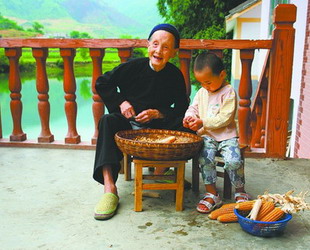 Asiaten sind für ihre Langlebigkeit bekannt. Der Grund liegt teilweise in den Genen. Forscher haben nun das Geheimnis gelüftet, welche Gene die Chinesen lange Leben lassen.