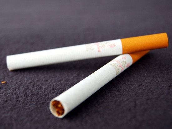 Verfechter von Rauchverboten fordern, dass Gesetze verabschiedet werden, die Spenden oder Sponsoring von Tabakunternehmen für chinesische Veranstaltungen verbieten. Die Maßnahme soll innerhalb eines Jahres von der obersten Gesetzgebung in Kraft gesetzt werden.