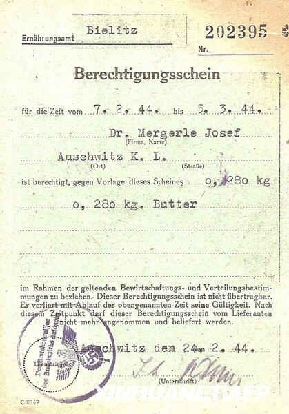 Auf dem Dachboden eines nahe gelegenen Hauses entdeckten Historiker Essensmarken für einige der berüchtigten Nazi-Ärzte des Todeslagers Auschwitz. Darunter vielleicht auch solche, welche dem sadistischen Dr. Joseph Mengele gehörten. Auf dem Dachboden eines nahe gelegenen Hauses entdeckten Historiker Essensmarken für einige der berüchtigten Nazi-Ärzte des Todeslagers Auschwitz. Darunter vielleicht auch solche, welche dem sadistischen Dr. Joseph Mengele gehörten.