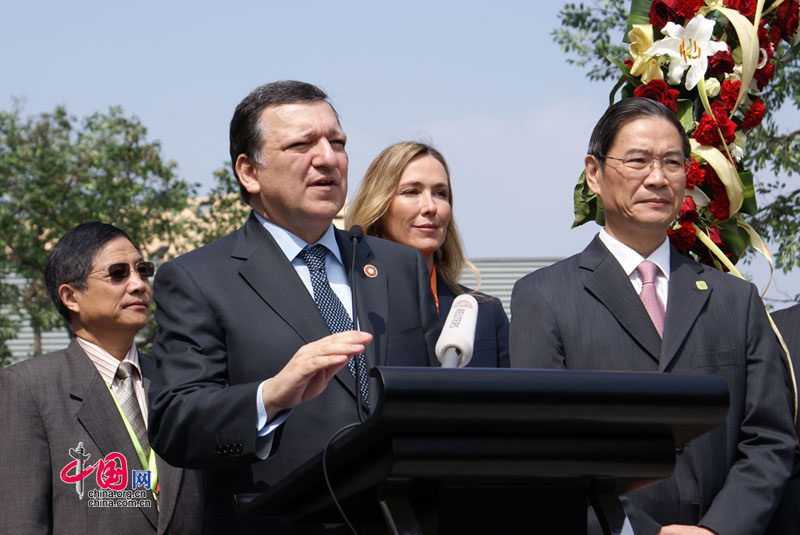 Der Belgien-EU-Pavillon ist am Samstag offiziell eröffnet worden. Der zu Besuch in Shanghai weilende Präsident der EU-Kommission, Jose Manuel Barroso, nimmt an der Eröffnungszeremonie teil und hielt eine Rede.