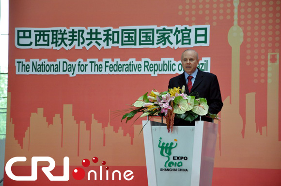 Auf der Expo in Shanghai ist am Mittwoch der Nationentag Brasiliens begangen worden. Mit dabei waren auch der chinesische und brasilianische Finanzminister.