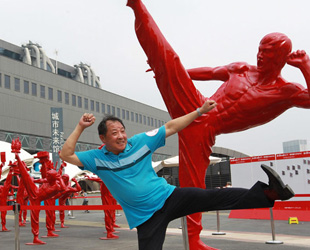Über hundert Skulpturen von Chinas berühmtesten Kampfkunst-Stars bilden das Kernstück der Foshan-Woche, die am Dienstag eröffent wurde.