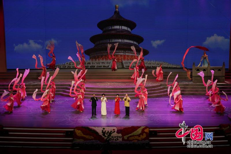Am 1. Oktober finden die kulturellen Aufführungen zur Feier des chinesischen Nationentags auf der Expo 2010 im Expo-Kulturzentrum statt.