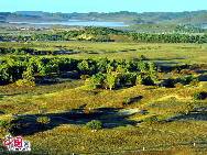 Die Bashang-Steppe befindet sich rund 280 Kilometer nördlich von Beijing. Dank seines besonderen Klimas und seiner geographischen Lage in der Inneren Mongolei bietet die Steppe einzigartige Naturlandschaften. Deswegen ist diese nordchinesische Gegend eine der beliebtesten Destinationen für Touristen und Fotografen. [Foto: Liu Yi]