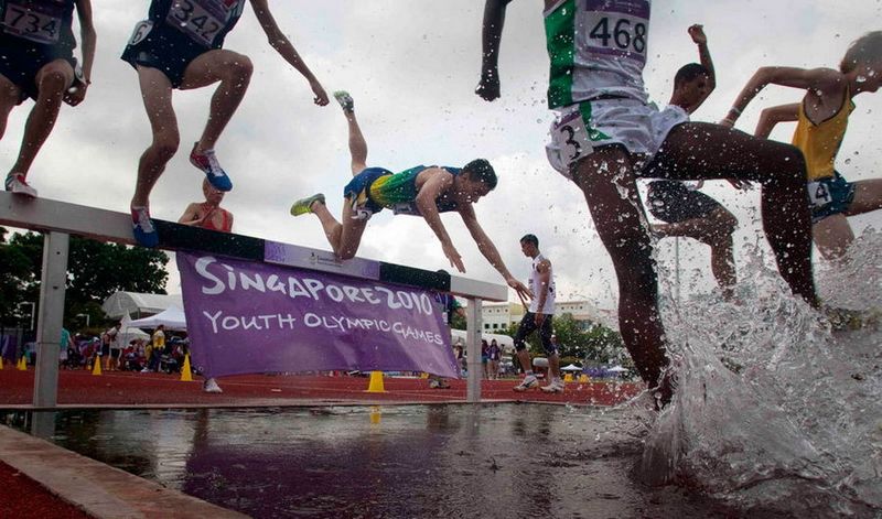 Die weltweit einflussreiche Nachrichtenagentur Reuters hat vor kurzem die besten Sportbilder des Jahres 2010 gewählt. Viele Fotos wurden während des Finales der WM 2010 in Südafrika gemacht.