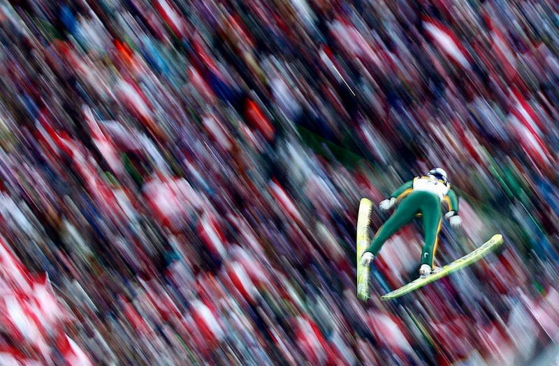 Die weltweit einflussreiche Nachrichtenagentur Reuters hat vor kurzem die besten Sportbilder des Jahres 2010 gewählt. Viele Fotos wurden während des Finales der WM 2010 in Südafrika gemacht.