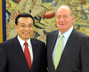 Der chinesische Vizeministerpräsident Li Keqiang hat am Mittwoch in Madrid den spanischen König Juan Carlos I getroffen.