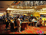 Neben seinen unzähligen Attraktionen und seinem umfangreichen historischen und kulturellen Erbe wird Macao auch als 'Las Vegas des Ostens' bezeichnet. Die Casinos blühen und gedeihen hier prächtig. Neben den wichtigen Casinos, wie zum Beispiel das Venetian Macao, gehört das Grand Lisboa zu den Häusern mit Tradition und Geschichte, es wurde von Spielcasino-König Stanley Ho gegründet.