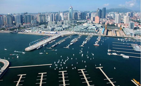 Segelschiff und Qingdao