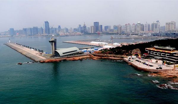 Segelschiff und Qingdao