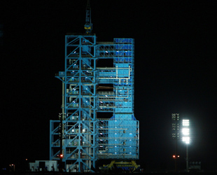 Heute um 05.58 Uhr Beijinger Zeit wird das chinesische Raumschiff 'Shenzhou 8' vom Raumfahrtbahnhof in Jiuquan aus ins All gestartet.