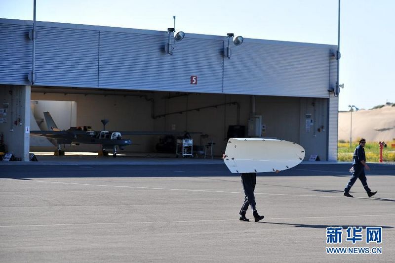 Die Heron wird intern im israelischen Militär Machatz-1 genannt. Sie wird von der Israel Aerospace Industries hergestellt und gilt als eine leise, ausdauernde, hochfliegende und allwetterfähige Aufklärungsdrohne. Neben den israelischen Luftstreitkräften wird das UAV von acht weiteren Staaten, darunter auch Deutschland, importiert und eingesetzt.