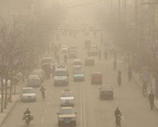 Das chinesische Umweltschutzministerium legte am Mittwoch einen detaillierten Fahrplan vor, nach dem chinesische Städte mit der Messung des lungengängigen und gesundheitsschädlichen PM2.5-Feinstaubs beginnen sollen.