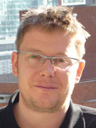 Andreas Laimböck erzählt, wie er es geschafft hat, in Beijing eine Sprachschule aufzubauen – und weshalb deutsche Unternehmen keine deutschen Angestellten finden, die gut Chinesisch sprechen.