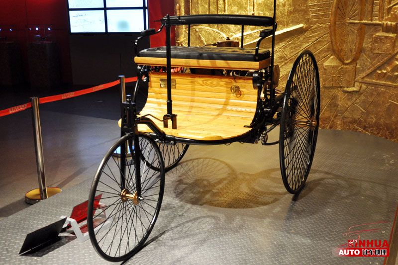 In dem Museum werden 6000 Gegenstände aus sechs Kategorien der Automobilindustrie und -kultur ausgestellt.