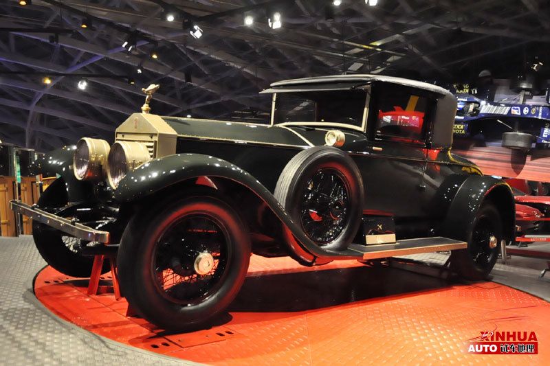 In dem Museum werden 6000 Gegenstände aus sechs Kategorien der Automobilindustrie und -kultur ausgestellt.