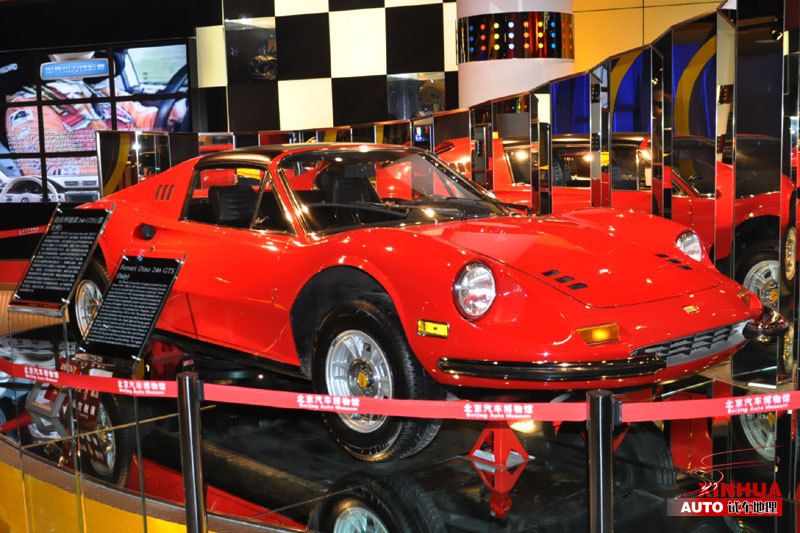 In dem Museum werden 6000 Gegenstände aus sechs Kategorien der Automobilindustrie und -kultur ausgestellt.