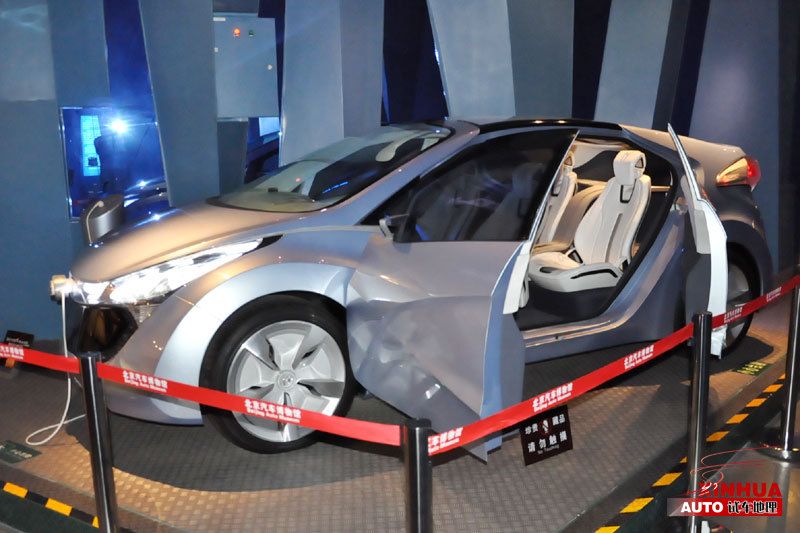 In dem Museum werden 6000 Gegenstände aus sechs Kategorien der Automobilindustrie und -kultur ausgestellt.