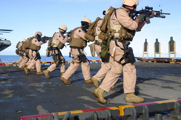 Die US Marine Corps Force Reconnaissance ist eine Spezialeinheit des US Marine Corps für Fernaufklärung. Die Angehörigen dieser Einheit sollen angeblich die stärksten Froschmänner auf der Welt sein.