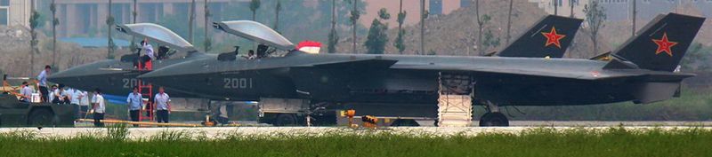 Die chinesische Nachrichtenagentur Xinhua hat heute einige Bilder von Fans des chinesischen Militärs veröffentlicht. Es handelte sich dabei von Bildern über einen Beschleunigungstest eines Tarnkappenjets vom Typ J-20.