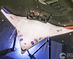 Bei dem Experimentalflugzeug X-48, das von dem bekannten Flugzeughersteller Boeing und der US-Raumfahrtbehörde NASA gemeinsam entwickelt wird, handelt es sich um einen 'Blended Wing Body' (BWB).