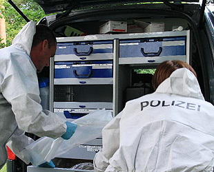 Bei einer Geiselnahme in Karlsruhe sind am Mittwoch fünf Menschen getötet worden: der Täter und auch alle seine Geiseln, darunter ein Gerichtsvollzieher.