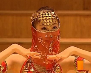 Ein landesweiter Tanzwettbewerb, der am Sonntag in der Provinz Guizhou im Südwesten Chinas beginnt, bringt viele Tänzer aus dem ganzen Land zusammen. Hunderte von Wettbewerbern nahmen an der ersten Runde des Ausscheidungswettbewerbes in Beijing teil.