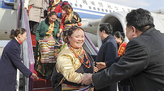 Der 18. Parteitag der Kommunistischen Partei (KP) Chinas wird am 8. November eröffnet. Seit gestern reisen die über 2200 Delegierten aus dem ganzen Land mit verschiedenen Verkehrsmitteln nach Beijing an.