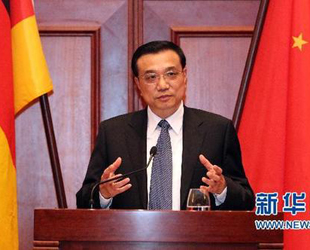 Der chinesische Premier Li Keqiang besucht Deutschland – und Berlin tut alles, damit sich der verehrte Gast aus Fernost in Deutschland wohlfühlt. 'Besondere Vorbereitungen' würden getroffen, um die große Bedeutung, die Berlin den chinesisch-deutschen Beziehungen beimisst, auszudrücken.