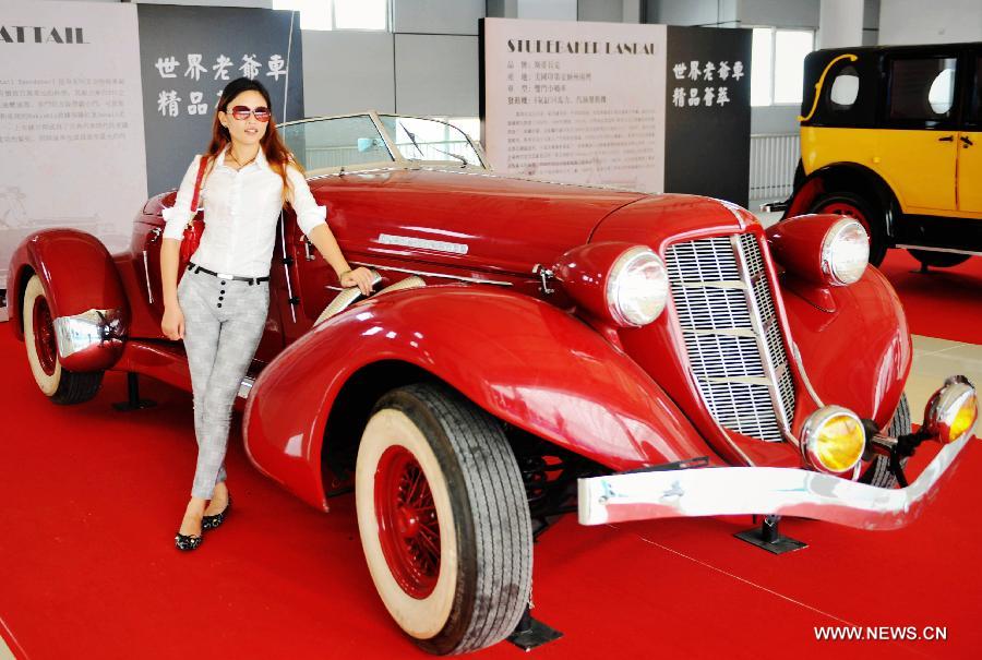 Kultur - german.china.org.cn - Oldtimer aus den USA in Südchina ausgestellt