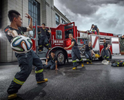 Chongqing: Feuerwehrmannschaft in WM-Laune
