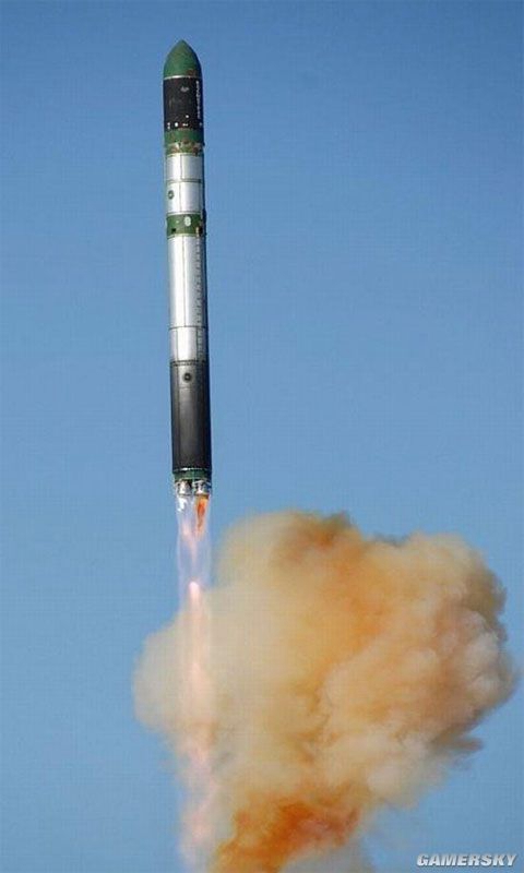 Im Atomwaffenarsenal aller Länder gilt die Interkontinentalrakete aufgrund ihrer Reichweite, Fluggeschwindigkeit und Gewalt als die ultimative Waffe. Die Anzahl der Staaten, die die Interkontinentalraketen-Technologie beherrscht, ist gering. Im Atomwaffenarsenal aller Länder gilt die Interkontinentalrakete aufgrund ihrer Reichweite, Fluggeschwindigkeit und Gewalt als die ultimative Waffe. Die Anzahl der Staaten, die die Interkontinentalraketen-Technologie beherrscht, ist gering.