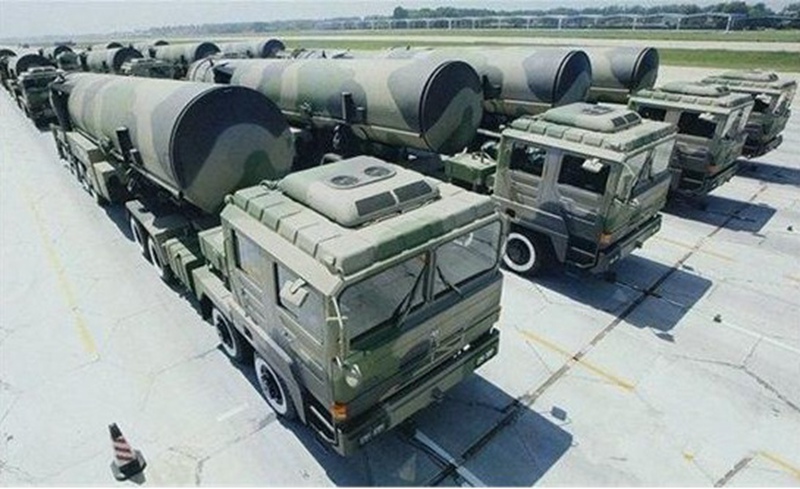 Im Atomwaffenarsenal aller Länder gilt die Interkontinentalrakete aufgrund ihrer Reichweite, Fluggeschwindigkeit und Gewalt als die ultimative Waffe. Die Anzahl der Staaten, die die Interkontinentalraketen-Technologie beherrscht, ist gering. Im Atomwaffenarsenal aller Länder gilt die Interkontinentalrakete aufgrund ihrer Reichweite, Fluggeschwindigkeit und Gewalt als die ultimative Waffe. Die Anzahl der Staaten, die die Interkontinentalraketen-Technologie beherrscht, ist gering.