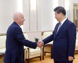 Xi Jinping sagte am Freitag zum Medien-Tycoon Robert Murdoch, China sei weiterhinfür ausländische Medienoffen. Er freue sich auf die weitere Zusammenarbeit und Verständigung zwischen China und den Vereinigten Staaten.