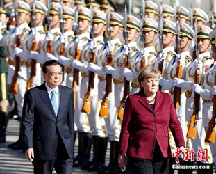 Chinas Ministerpr?sident l?dt Merkel in seine Heimatstadt in Anhui ein