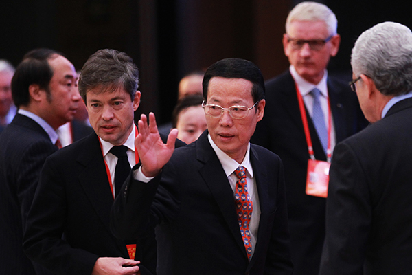 Chinas Vizepremier Zhang Gaoli sagte, China werde die Falle der mittleren Einkommen vermeiden und den Reformprozess der Restrukturierung der Wirtschaft fortsetzen. Innovation und Dienstleistungen sollen die zukünftigen Wachstumstreiber sein.