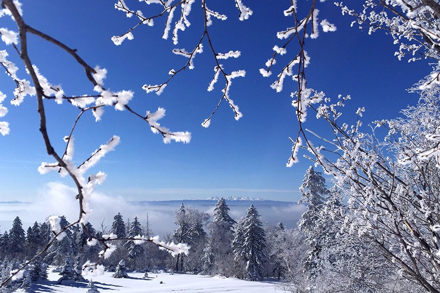 Das Winterende naht Erinnerungen an die Welt in Eis und Schnee_China