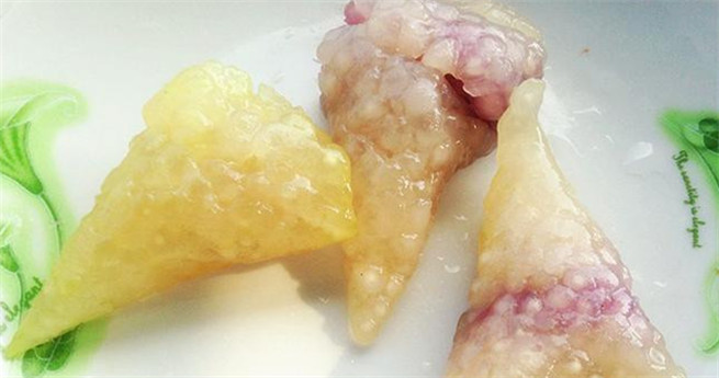 Kristall-Zongzi gefüllt mit lila Süßkartoffeln