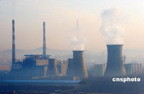 12月26日、中国国務院報道弁公室が『中国エネルギーの状況と政策』と題する白書を発表した。