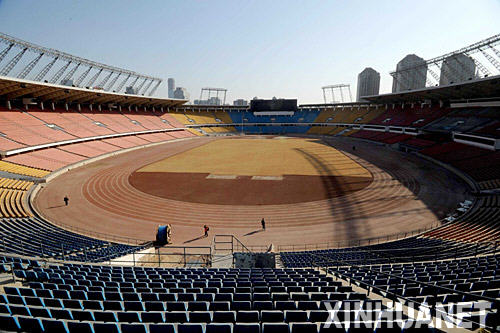 2月27日拍摄的北京工人体育场内景。