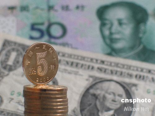 人民元の対米ドルレート基準値が5月12日、1ドル＝6.9820元に達し、今年以来の34回目の記録更新となった。