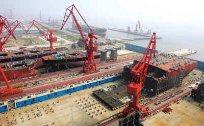 長興造船基地は上海市崇明県長興島の南東部に位置し、第1期プロジェクトの敷地面積は560ヘクタールで、建築面積は約110万平方メートル。